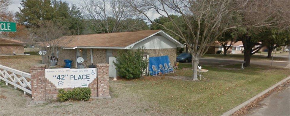 1105 Center Street, Navasota, TX 77868
