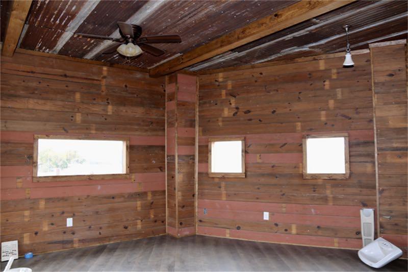 6747 E HWY 105, Navasota, TX 77868
