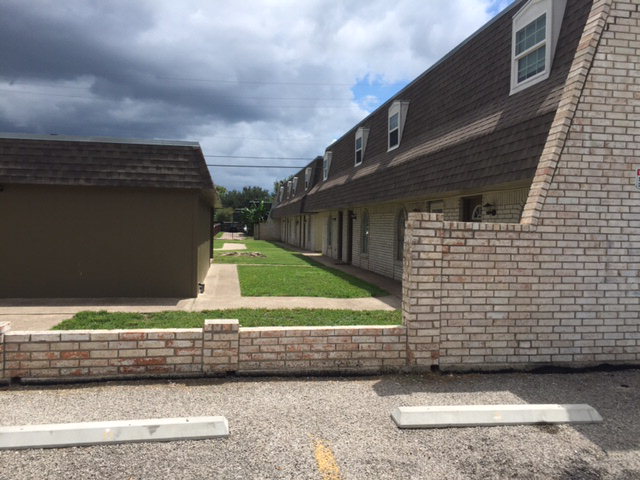 1805 Lawndale, Victoria, TX 77901