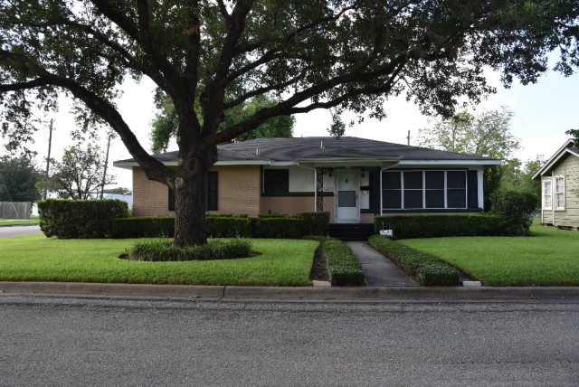 1907 E Virginia, Victoria, TX 77901