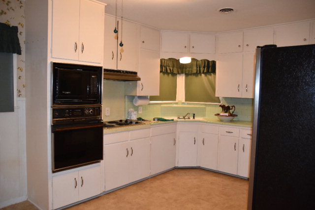 1907 E Virginia, Victoria, TX 77901