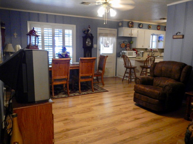 1305 Love St, Victoria, TX 77901