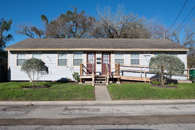 404/406 E Church, Victoria, TX 77901
