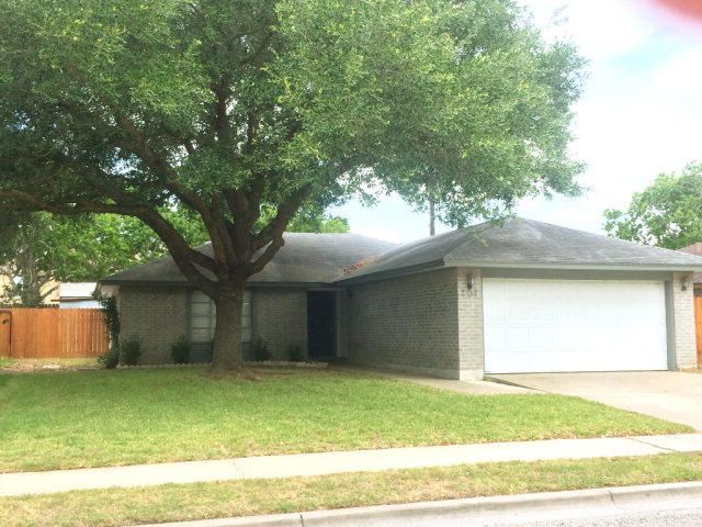 207 Newhaven, Victoria, TX 77904