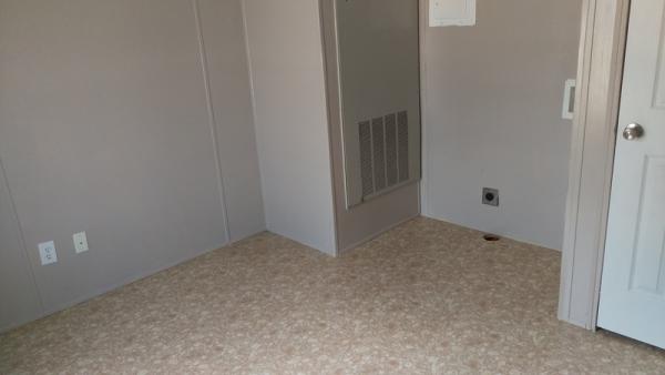 9805 N Navarro