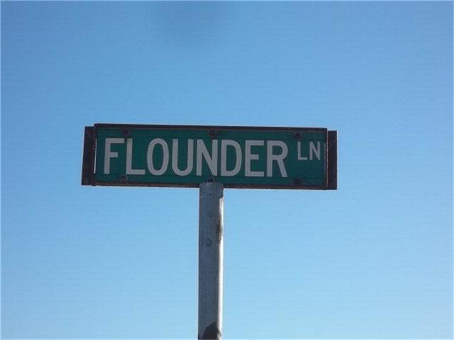 323 Flounder Ln, Port Lavaca, TX 77979