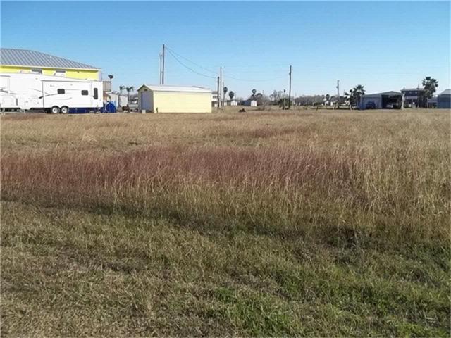323 Flounder Lane, Port Lavaca, TX 77979