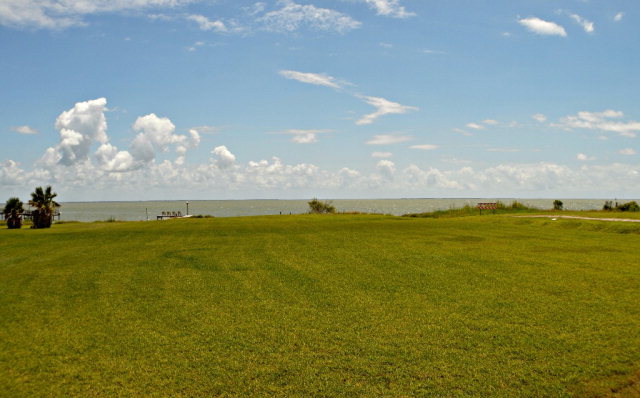 9 Lee, Port Lavaca, TX 77979