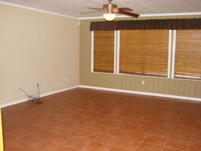 13639 N. US Hwy 183, Yoakum, TX 77995