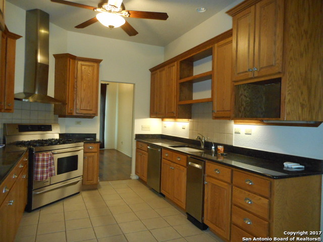 152 Creekwood, Bandera, TX 78003