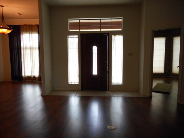 152 Creekwood Rd, Bandera, TX 78003