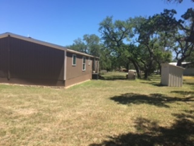 196 Lonnie Ln, Bandera, TX 78003