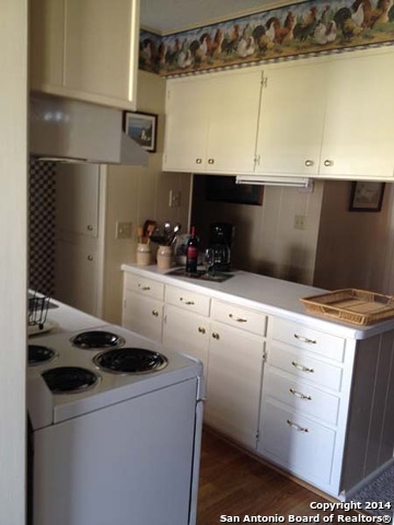 465 PURPLE SAGE RD, Bandera, TX 78003