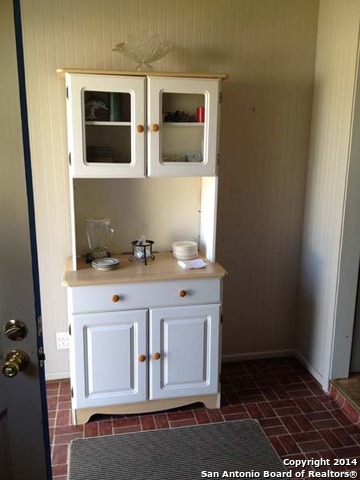 465 PURPLE SAGE RD, Bandera, TX 78003