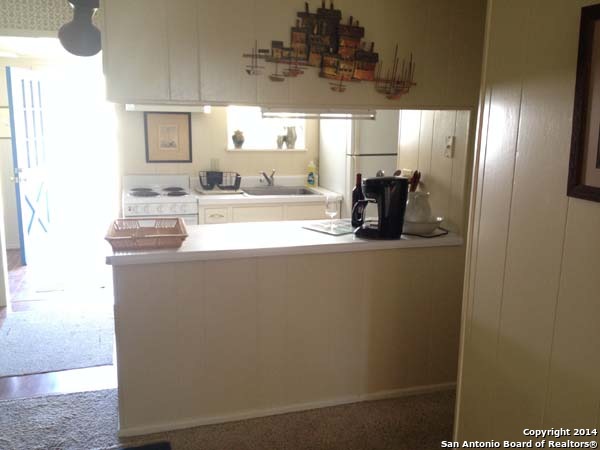 465 PURPLE SAGE RD, Bandera, TX 78003