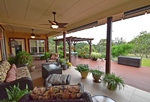 941 Kendall Jackson, Comfort, TX 78013