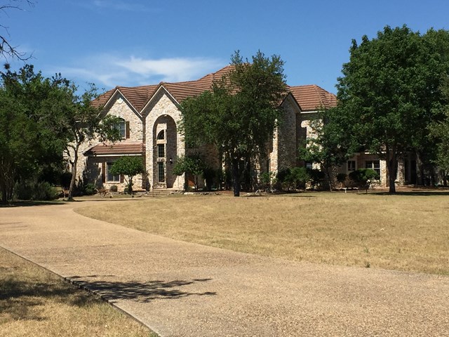 608 North Creek Rd, Comfort, TX 78013