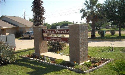 404 Medina, Cotulla, TX 78014