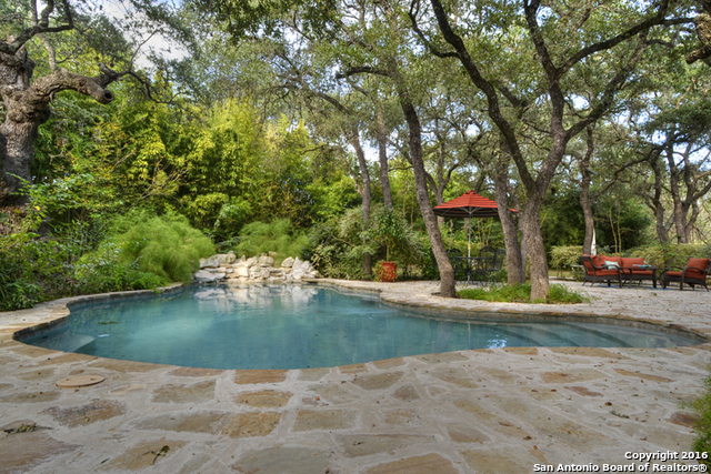 8225 Jamestown Sq, Boerne, TX 78015
