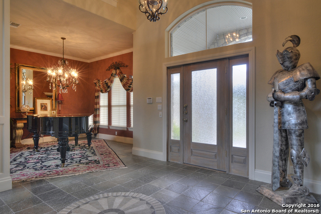 8225 Jamestown Sq, Boerne, TX 78015