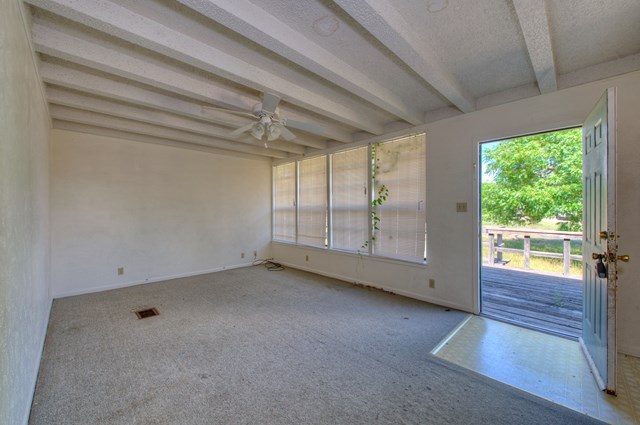 301 Woodland Rd, Ingram, TX 78025