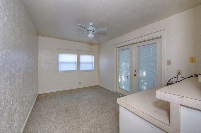 301 Woodland Rd, Ingram, TX 78025