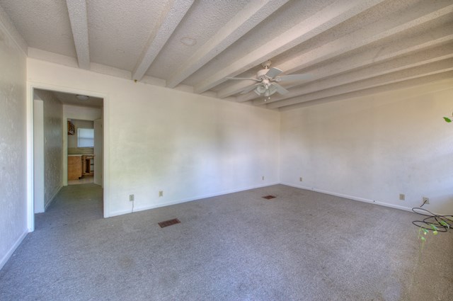 301 Woodland Rd, Ingram, TX 78025