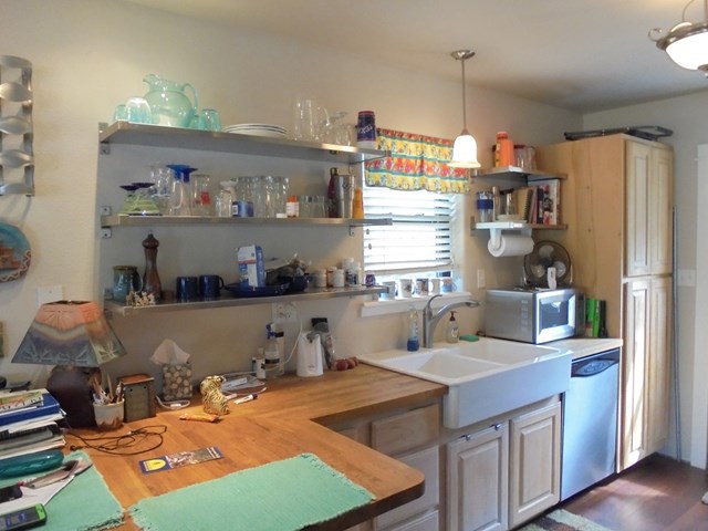 1216 North St, Kerrville, TX 78028