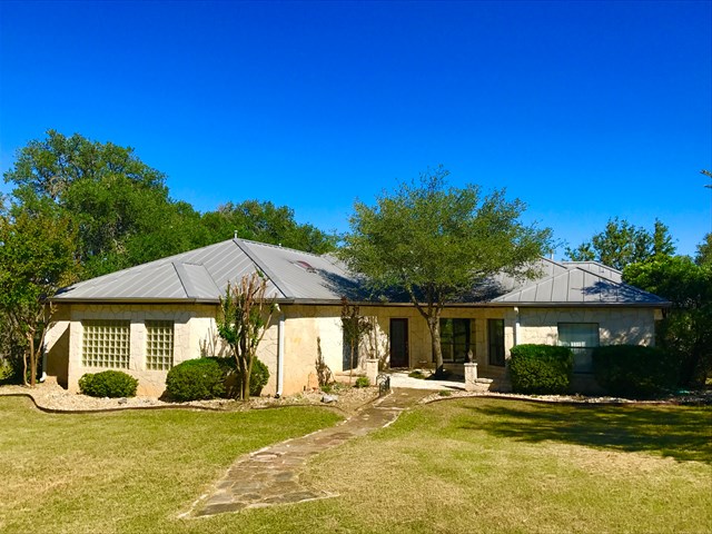 291 Broken Spur, Mountain Home, TX 78058
