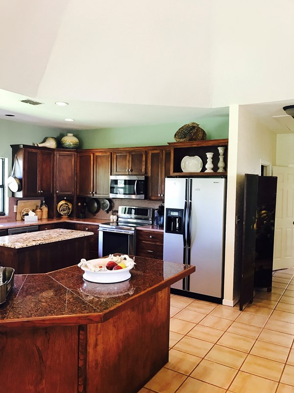 291 Broken Spur, Mountain Home, TX 78058