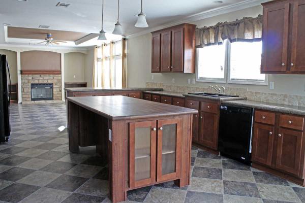 1401 Laredo St.