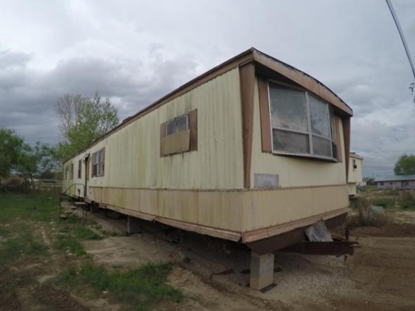 16055 TX-16 #15 ,TX, Poteet, 78065
