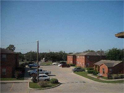 1400 E King David Drive, Three Rivers, TX 78071