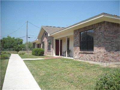 1103 Lincoln Street, Zapata, TX 78076