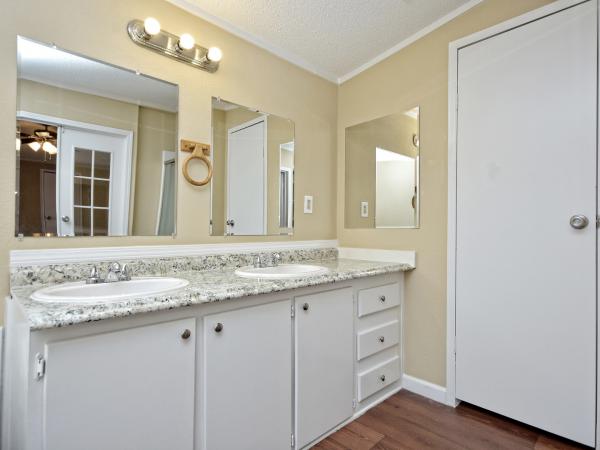 146 Encino Torcido ,TX, Adkins, 78101