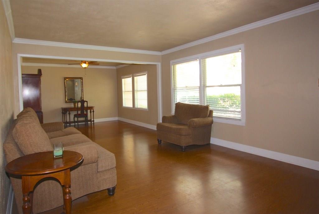 1504 Emily Dr, Beeville, TX 78102