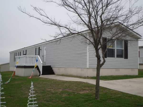Summit Ridge 7460 Kitty Hawk Rd Site 133Converse, TX 78109