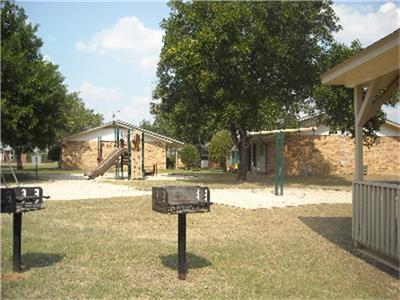 100 Betty Jean Drive, Floresville, TX 78114