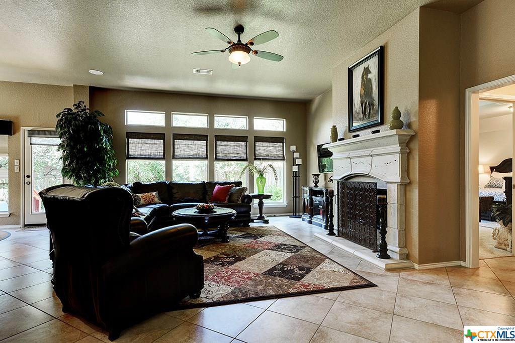 404 Oak Brush, New Braunfels, TX 78132