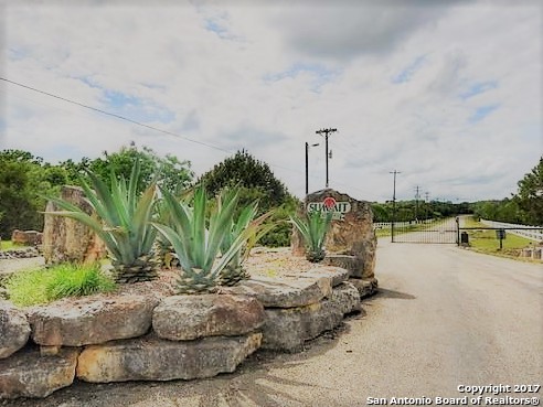 448 Prairie Tea Ln, Canyon Lake, TX 78133
