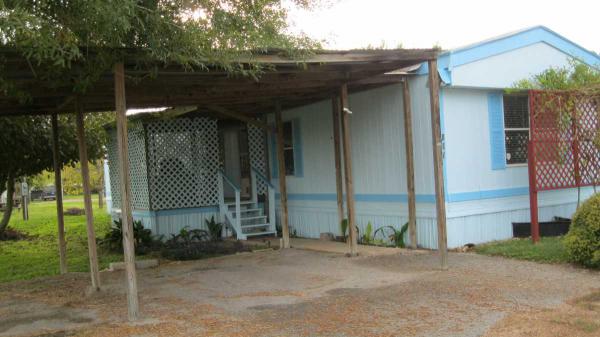 Jakes Mobile Home Park 105 Cussie LaneSeguin, TX 78155