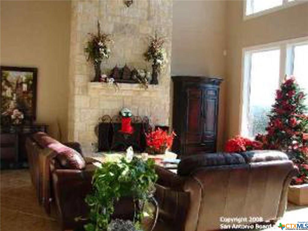31025 Tres Lomas, Bulverde, TX 78163