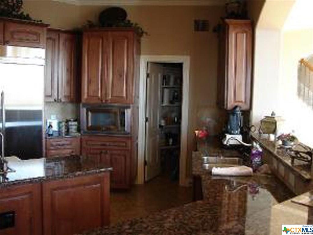 31025 Tres Lomas, Bulverde, TX 78163