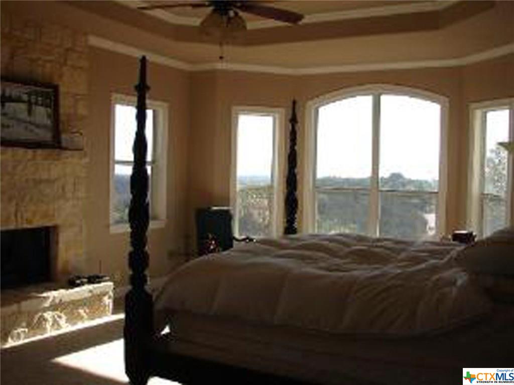 31025 Tres Lomas, Bulverde, TX 78163