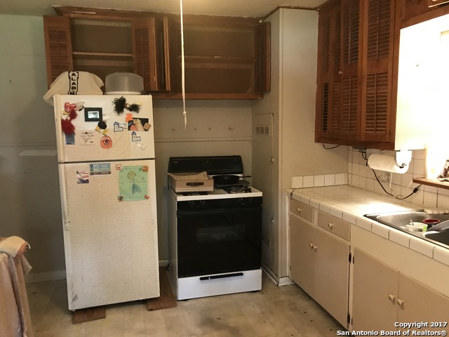 1213 Lee Hall, San Antonio, TX 78201