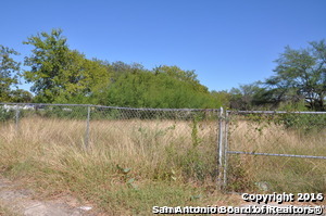 000 Barclay, San Antonio, TX 78207