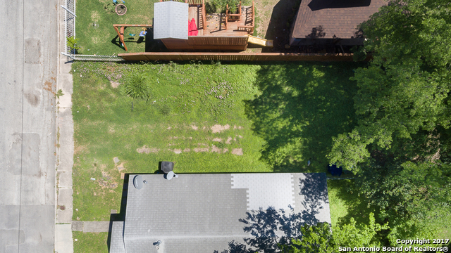 516 ALBERT ST, San Antonio, TX 78207