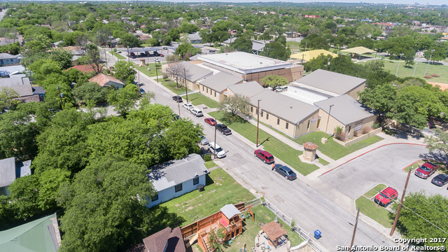 516 ALBERT ST, San Antonio, TX 78207