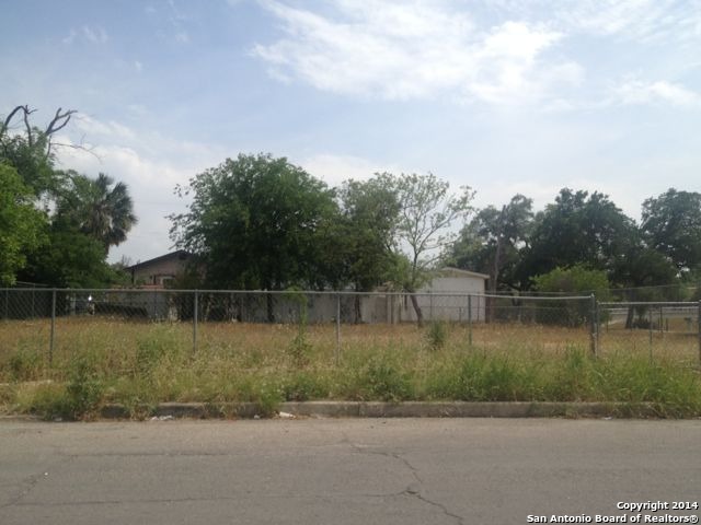 2420 Vera Cruz St, San Antonio, TX 78207