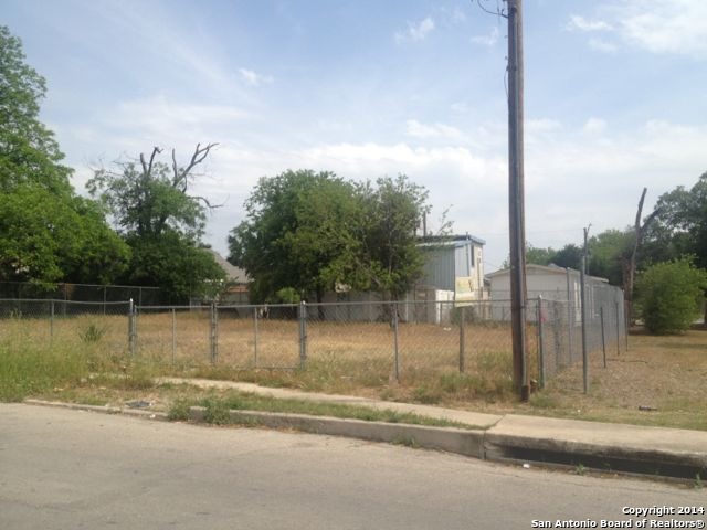 2420 Vera Cruz St, San Antonio, TX 78207
